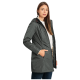 Eine Frau in einer stilvollen, dunkelgrauen Jacke mit Kapuze, die mit den Händen in den Taschen steht und einen modernen Outdoor-Look präsentiert.