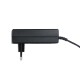 Schwarzer Netzadapter mit Stecker und Kabel, entworfen für elektronische Haustiergeräte.