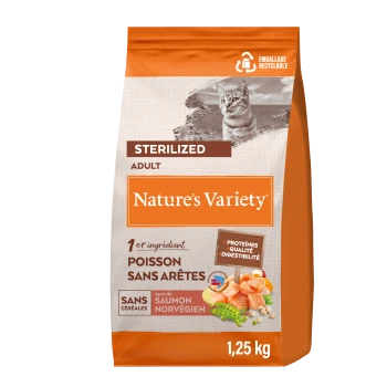 Nourriture pour chats adultes stérilisés et castrés Nature's Variety avec poisson désossé, saumon norvégien, sans céréales, sac de 1,25 kg.