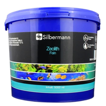 Blauer Eimer mit der Aufschrift 'Silbermann Zeolith Fein' mit aquatischen Bildern, enthält 5000 ml zur Behandlung von Aquarienwasser.