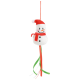 Plüsch-Schneemann-Katzenspielzeug mit rotem Weihnachtsmannhut, rotem Schal, schwarzen Knöpfen und hängenden roten, grünen und weißen Bändern.