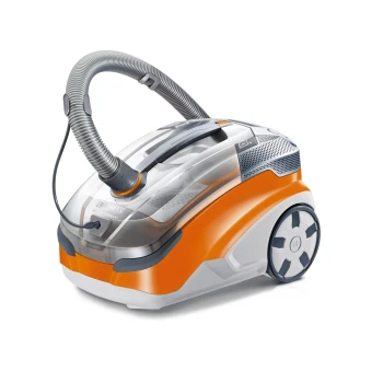 AQUA+ Pet & Family Ein kompakter, moderner Staubsauger mit einem transparenten Staubbehälter und orangefarbenen Akzenten, ausgestattet mit einem flexiblen Schlauch und Rädern für Mobilität.