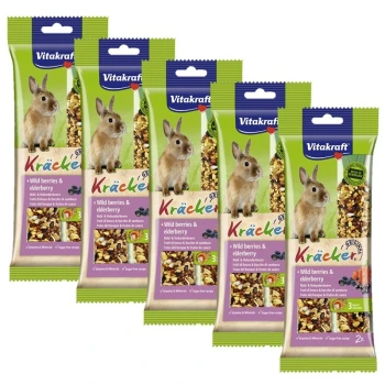 Fünf Vitakraft Kräcker-Pakete für Kaninchen, die wilde Beeren und Holunder zeigen, mit einem Kaninchenbild und Informationen über Vitamine und zuckerfreies Rezept.