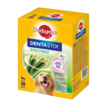 Boîte de friandises pour chiens Pedigree DentaStix Daily Fresh, avec un golden retriever souriant, contenant 28 bâtonnets et la mention "Triple Action".