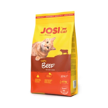 JosiCat Tasty Beef Katzenfutter für erwachsene Katzen, 1,9 kg, mit einer orangefarbenen getigerten Katze und deutschem Qualitätssiegel.