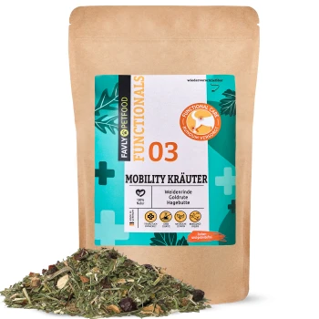 Eine braune Papiertüte mit der Aufschrift "FAVLY PETFOOD FUNCTIONALS 03 MOBILITY KRÄUTER" mit einem bunten Design, in dem getrocknete Kräuter vor der Tüte verstreut sind.