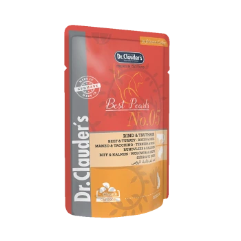 Dr. Clauder's Best Pearls No. 05 Premium-Katzenfutterbeutel, mit Rind- und Putenbestandteilen, mit dem Etikett 'Hergestellt in Deutschland'.