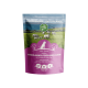 Beutel mit "Irish Pure" Hundefutter, beschriftet mit "Erwachsene. Sensitiv. Weidelamm & Freiland-Huhn mit Gemüse & Kelp-Alge," 65% Fleisch, 35% Gemüse.