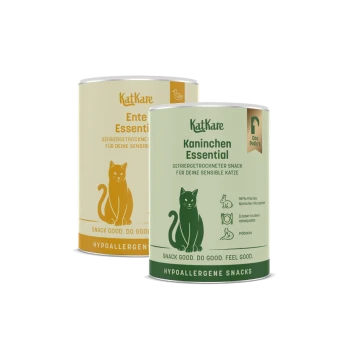 Zwei KatKare-Katzensnackdosen – grün 'Kaninchen Essential' und gelb 'Ente Essential' – hypoallergene Snacks mit der Aufschrift 'Snack good. Do good.'