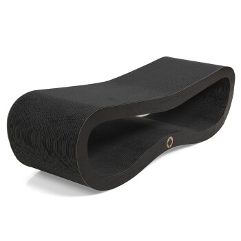 Schwarzer Kratzbaum mit modernem, wellenförmigem Design, ausgestattet mit strukturierten Oberflächen zum Kratzen und Spielen.