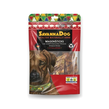 L'emballage de Magensticks SavannaDog montre le visage d'un chien, étiqueté "Healthy Naturally Good," mettant en avant des bâtonnets d'estomac d'autruche hypoallergéniques.