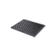 Schwarze Gummimatte für die Haustierpflege mit erhöhten Stacheln zum Reinigen und Entfernen von losem Fell, mit rechteckiger Form und Abflusslöchern.