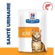 Emballage de nourriture pour chats Hill's Prescription Diet c/d, présentant un chat avec un collier bleu, étiqueté "Santé Urinaire" pour la santé urinaire.
