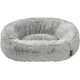 Graues, rundes Plüsch-Haustierbett mit erhöhten Rändern und kleinem braunem Etikett mit der Aufschrift „MOLI“.