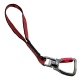 Rote und schwarze Tierleine mit einem Metallkarabiner, entworfen für eine sichere Befestigung.