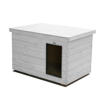 Weißes hölzernes Hundehäuschen mit flachem Dach, metallgerahmter Türöffnung und kleinem Markenetikett über dem Eingang.