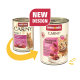 Twee blikken Animonda Carny kattenvoer met oud en nieuw ontwerp voor Adult Multi Meat Cocktail smaak met een rood label "Nieuw Ontwerp".