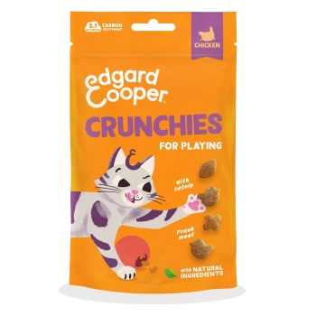 Orange Edgard & Cooper Crunchies bag for playing, with catnip, fresh meat, natural ingredients, chicken.