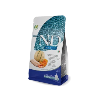 Sac de nourriture pour chatons N&D Ocean présentant des ingrédients comme de la morue, des crevettes, de la citrouille et du melon cantaloup, avec un design bleu et blanc.