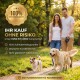 Das Bild zeigt ein Paar, das einen Hund ausführt, und präsentiert eine Hundeleine. Der Text hebt positive Kundenbewertungen zur Qualität und zum Design der Leine hervor.
