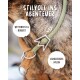 Eine Nahaufnahme des Halses eines Hundes mit einer stilvollen grünen Leine. Der Text hebt hervor: 'Stilvoll ins Abenteuer', 'Wetterfest & Robust' und 'Langlebiges Nylon.'