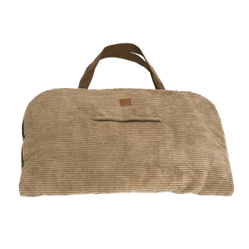 Beige, gerippte Cord-Reisetasche für Haustiere mit braunen Griffen, vorderer Einschubtasche und kleinem Leder-Logo-Patch.
