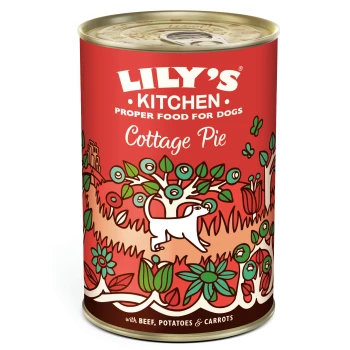 Boîte de Lily's Kitchen Cottage Pie pour chiens, avec une illustration de chien joueur et le texte : "avec du bœuf, des pommes de terre et des carottes."
