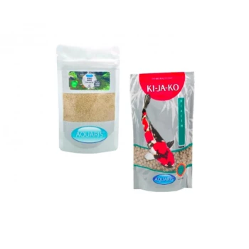 Zwei Säcke Fischfutter von Aquaris: ein beiger Sack mit der Aufschrift "KI-JA-KO" mit einem Koi-Fischbild und ein weißer Sack mit einem grünen Etikett.