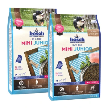 Bosch Mini Junior Hundefutterverpackung, mit zwei Tüten in blau-weißer Gestaltung, die "26% Protein" und "17% Fett" hervorhebt.
