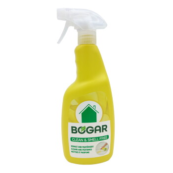 Gelbe Sprühflasche mit der Aufschrift BOGAR, einem grünen Hauslogo und dem Text "CLEAN & SMELL FREE" sowie "CLEANS AND PERFUMES".