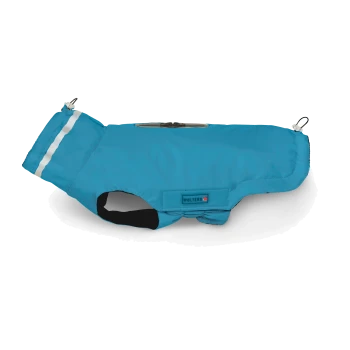 Blauer Hunderegenmantel mit reflektierendem Streifen und „Wolters“-Etikett, entwickelt zum Schutz von Haustieren im Freien.