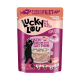 Tüte mit Lucky Lou reinem Thunfischfilet Katzenfutter, mit einer Grafik einer schwarzen Katze, mit Text, der "Der echte Geschmack!" und "Proteinpower." hervorhebt.