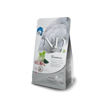 N&D White Fish Monoprotein Hundefutterbeutel, der den Text "Weiches & Glänzendes Weißes Fell" zeigt, mit Bildern von Fischen und Gemüse.