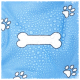 Ein blauer Stoff mit Wassertropfen, der eine weiße Knochenform in der Mitte zeigt, umgeben von weißen Pfotenabdrücken.