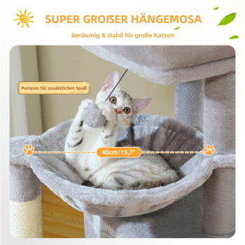 Grauer mehrstufiger Katzenbaum mit Kratzpfosten, Hängematte, Rampe und in Zentimetern beschrifteten Maßen.