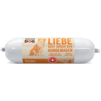 Zylindrische Hundefutterverpackung beschriftet mit "natura DOG" mit einer Hundzeichnung und dem Text: "LIEBE GEHT DURCH DEN HUNDMAGEN" und "Poulet mit Reis Terrine."