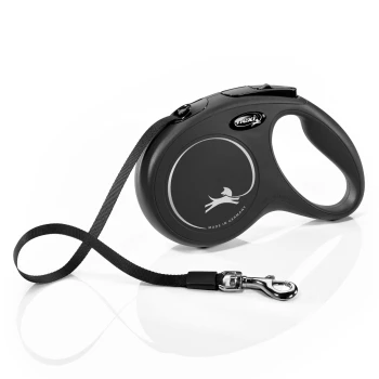 Schwarze, einziehbare Hundeleine mit einem eleganten Griff und einem silbernen Clip, mit einem Logo und dem Text "MADE IN GERMANY".