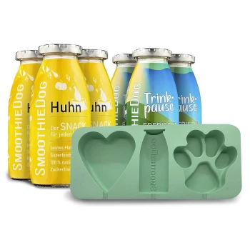 Huhn 3x 250 ml + Ente 3x 250 ml + Eisform Bunte Haustiertrinkflaschen mit der Aufschrift "Huhn" und "Trinkpause" neben einem grünen Herz, Pfote und einer Silikonform für Flaschen von "SmoothieDog."