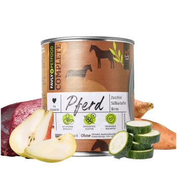 Eine Dose Pferdefutter mit der Aufschrift 'Pferd', die Zutaten wie Zucchini, Süßkartoffel und Birne enthält, mit einem Fleischanteil von 71%.
