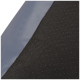 Nahaufnahme einer Haustiermatte mit einer strukturierten schwarzen Oberfläche und einem glatten grauen Rand, ideal für den Komfort von Haustieren.
