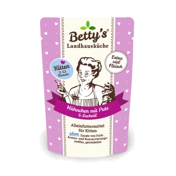 Verpackung für Kittenfutter mit "Betty's Landhausküche", lila Design, Frau mit Kätzchen und dem Text "Hühnchen mit Pute & Lachsöl."