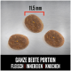 Drei oval geformte Portionen Haustierfutter auf einer metallischen Oberfläche, die 11,5 mm messen, mit dem Text "GANZE BEUTE PORTION FLEISCH | INNEREIEN | KNOCHEN" darunter.