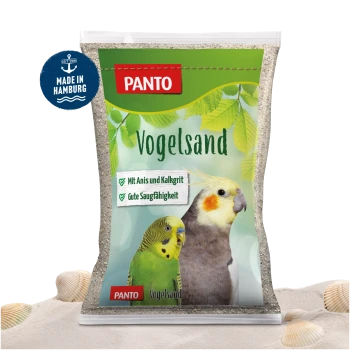 Ein Beutel Panto Vogelsand mit einem grünen Wellensittich und einem grauen Nymphensittich. Der Text lautet "Mit Anis und Kalgrit" und "Gute Saugfähigkeit."