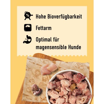 DIBO Hirsch-Hundefutterverpackung mit Stücken von Hirschfleisch in einer Schüssel, gekennzeichnet als Ergänzungsfutter für Hunde und Katzen.