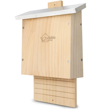 Fledermauskasten mit Metalldach Holz-Vogelhaus mit einem geneigten Metalldach, mit dem eingravierten Logo "wildlife home" auf der Vorderseite.