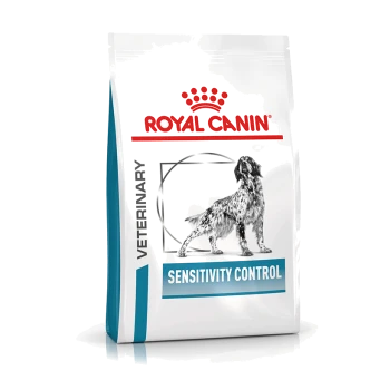 Royal Canin Veterinary Sensitivity Control Hundefuttertüte mit einer schwarz-weißen Hundillustration und einem roten Kronenlogo.