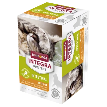 Nahaufnahme einer entspannten Katze neben einer Box mit der Aufschrift "animonda INTEGRA PROTECT INTestinal", die die "Hochverdauliche" Truthahndiät betont.