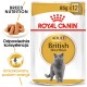Opakowanie karmy dla kotów Royal Canin Adult British Shorthair, prezentujące szarego kota brytyjskiego i podkreślające żywienie specyficzne dla rasy.