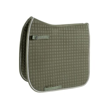 Olivegrünes, gestepptes Sattelpad mit weißen Paspeln und verstellbaren Riemen, entworfen für den Reitsport.