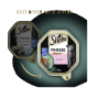 Sheba Finesse Katzenfutterverpackung mit einer grauen Katze, beschriftet mit "mit Lachs" und "85g," mit dem Hinweis "JETZT BESSER ALS JE ZUVOR!"